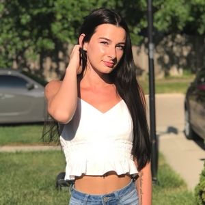 Meet your Posher, Maddy